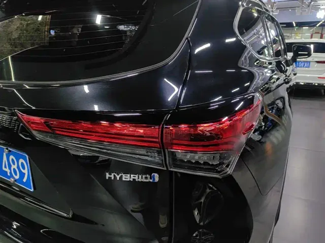 Toyota Highlander — Фото автомобиля 7