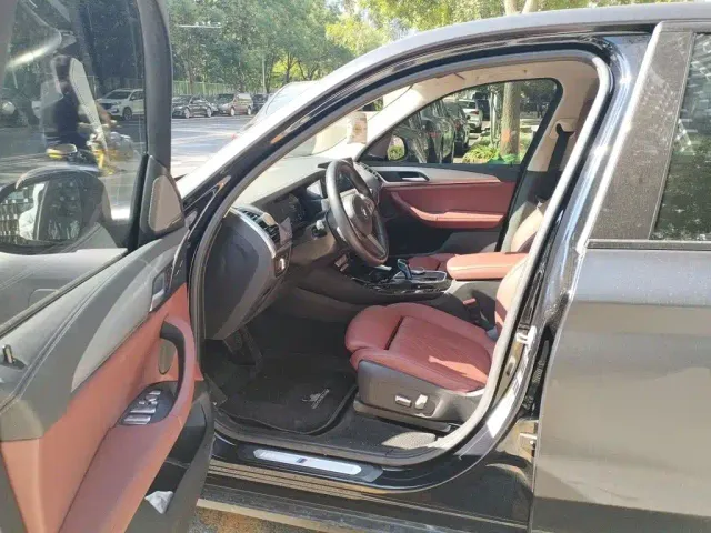 BMW BMW iX3 2022 Facelift Innovation Leader Model — Фото автомобиля 13