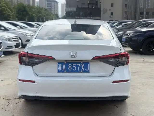 Honda Civic — Фото автомобиля 4