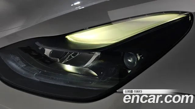 Tesla Model Y — Фото автомобиля 7