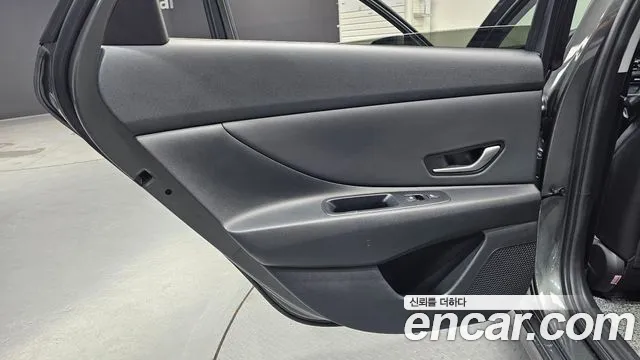 Hyundai AVANTE Новый Avante (CN7) — Фото автомобиля 25