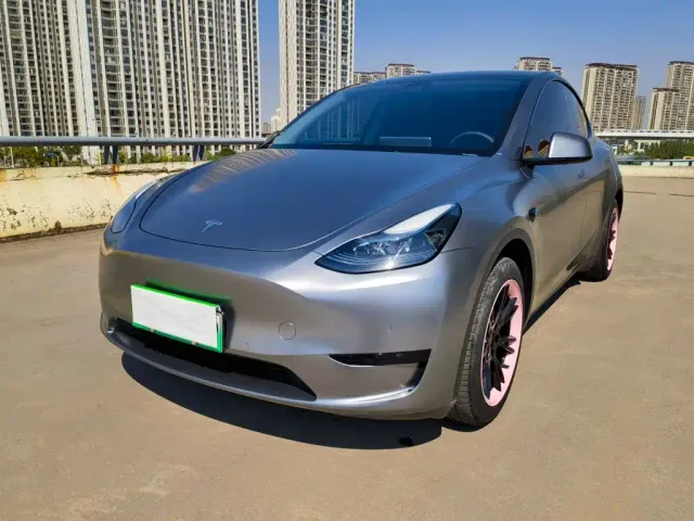 Фотография автомобиля — Tesla Model Y