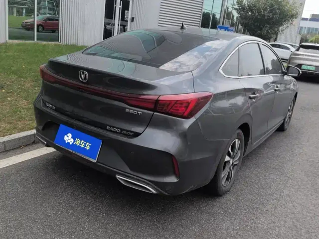 Changan Eado — Фото автомобиля 3