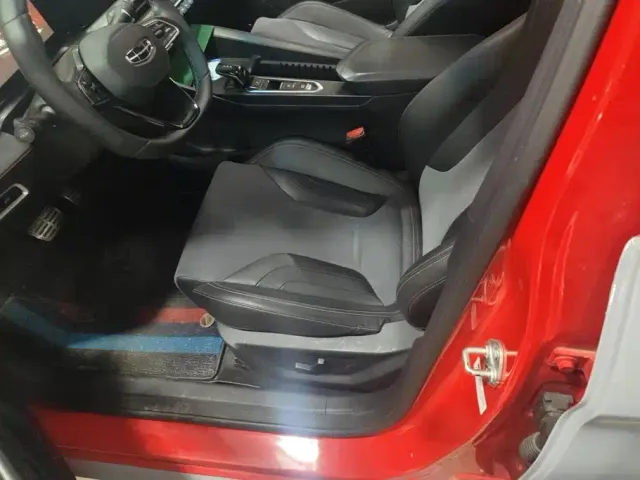 Geely Binrui — Фото автомобиля 9