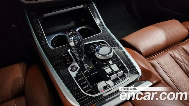 BMW X7 — Фото автомобиля 6