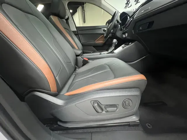 Audi Q3 — Фото автомобиля 17