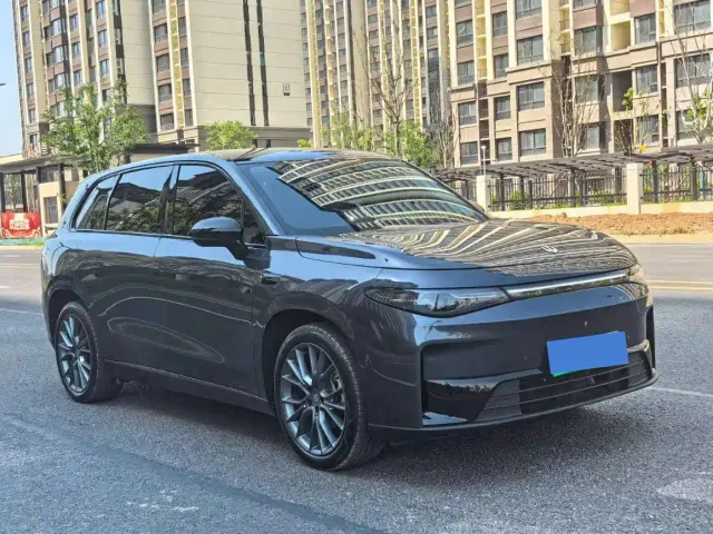 Leapmotor C10 — Фото автомобиля 3