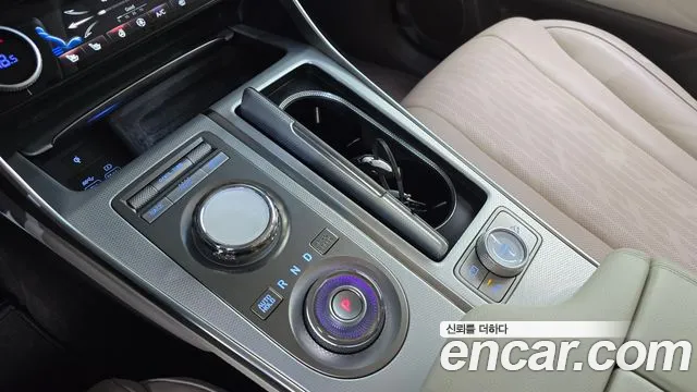 Genesis GV80 — Фото автомобиля 12