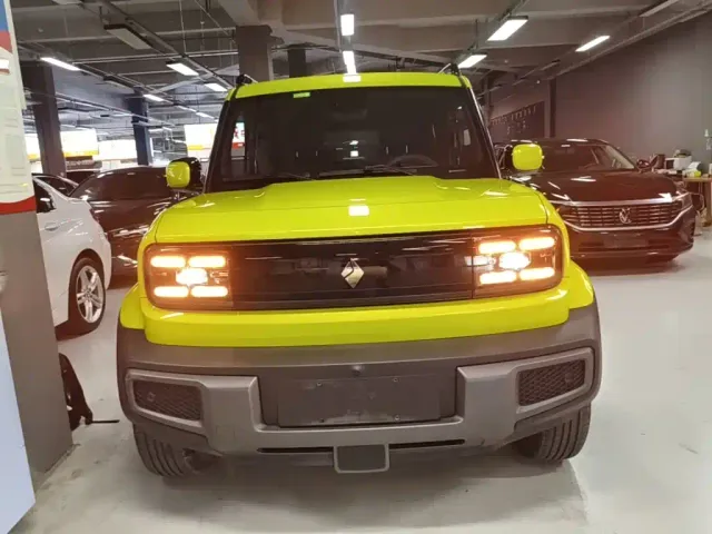 Baojun Yep — Фото автомобиля 2