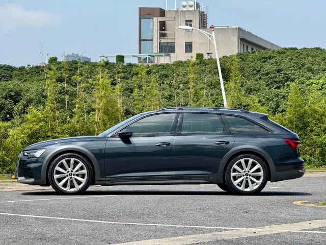 Audi A6 — Фото автомобиля 4