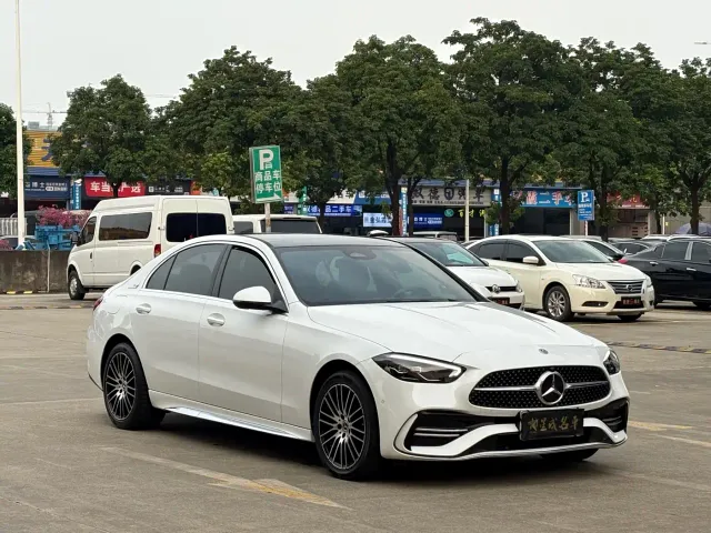 Mercedes-Benz C-Class — Фото автомобиля 3
