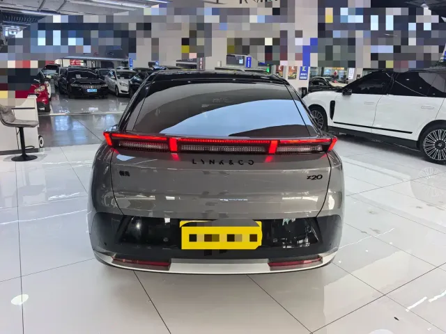Lynk & Co Z20 — Фото автомобиля 18