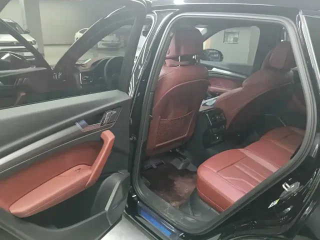 Audi Q5L — Фото автомобиля 3