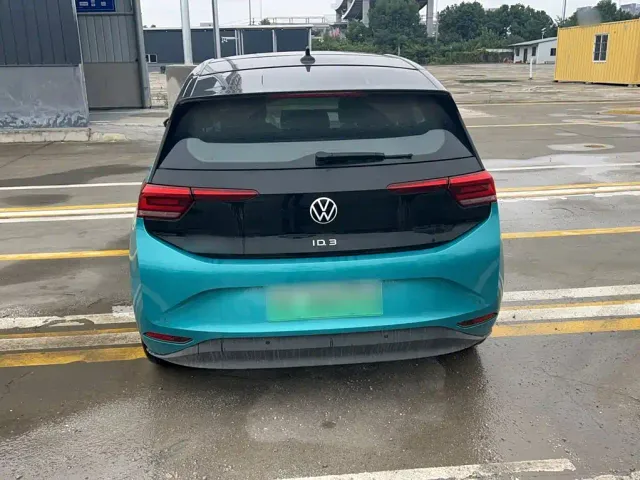 Volkswagen ID.3 — Фото автомобиля 6