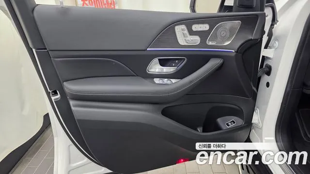 Mercedes-Benz GLE-Class — Фото автомобиля 22