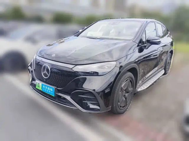 Фотография автомобиля — Mercedes-Benz EQE SUV