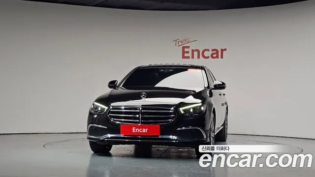 Mercedes-Benz E-Class E-класс W213 E350 4MATIC Exclusive — Фото автомобиля 3