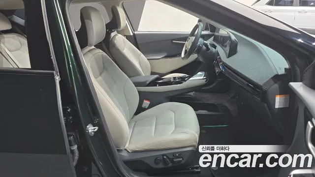 Kia EV6 — Фото автомобиля 16