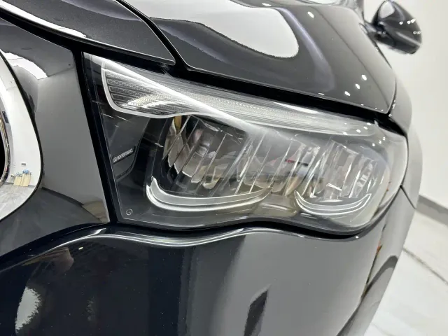 Mercedes-Benz E-Class — Фото автомобиля 19