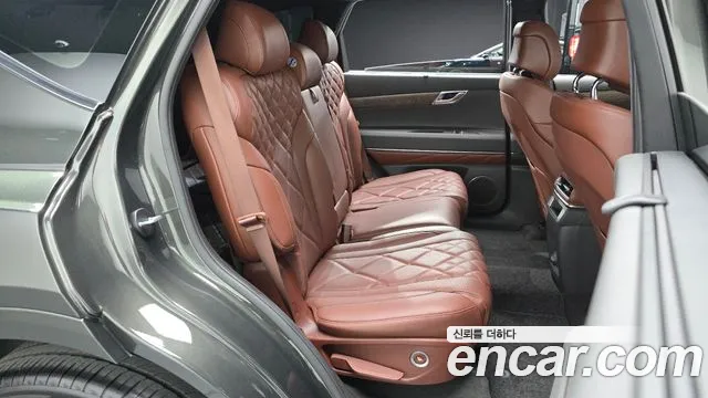 Genesis GV80 — Фото автомобиля 17