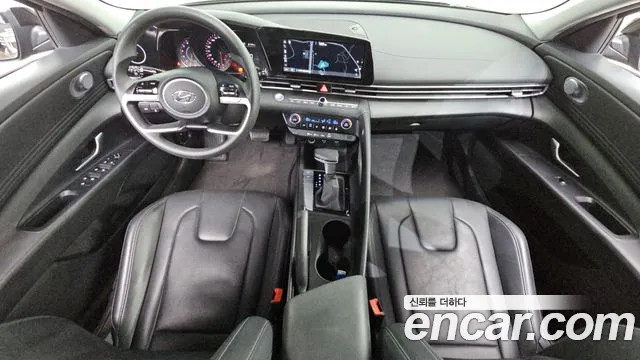 Hyundai Avante CN7 — Фото автомобиля 10