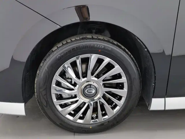 GAC Trumpchi M8 — Фото автомобиля 17