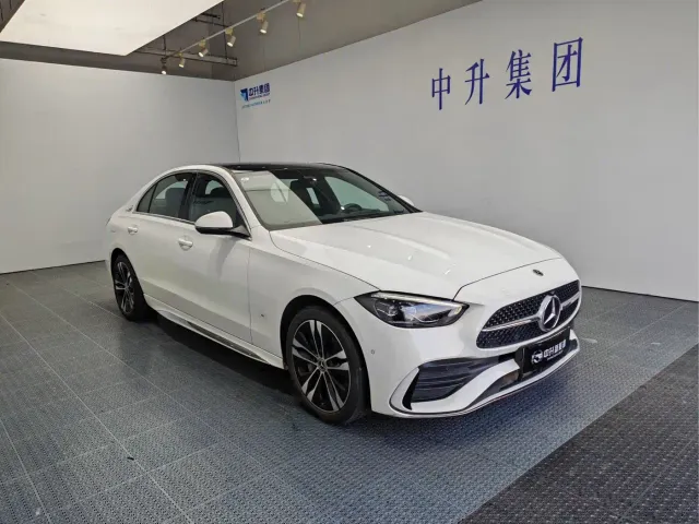 Mercedes-Benz C-Class — Фото автомобиля 3