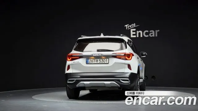 Kia Seltos — Фото автомобиля 4