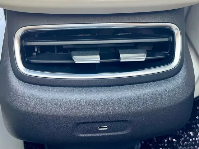 Changan Qiyuan Q07 — Фото автомобиля 24