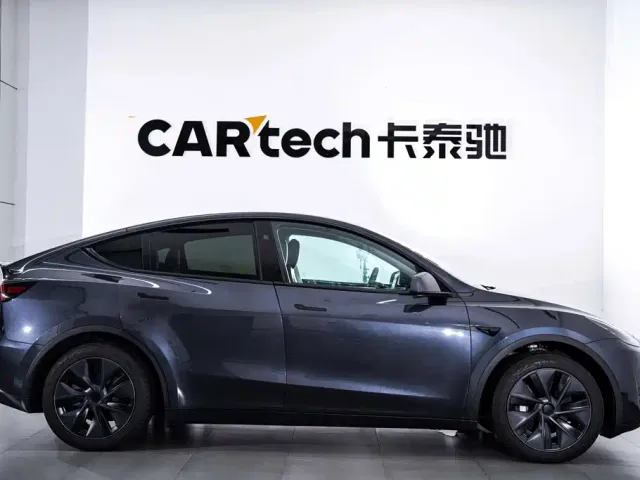 Tesla Model Y — Фото автомобиля 3