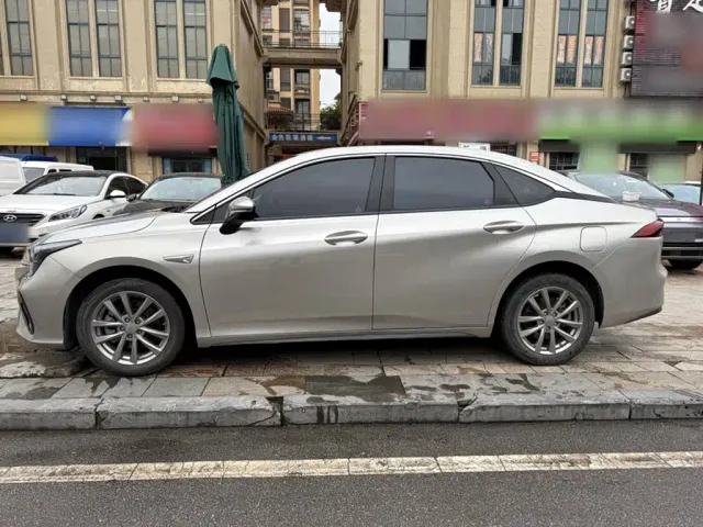 GAC Aion S — Фото автомобиля 12