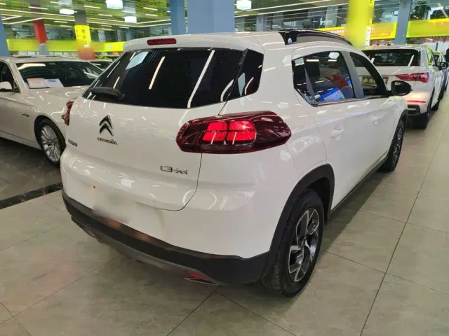 Citroen C3-XR — Фото автомобиля 4