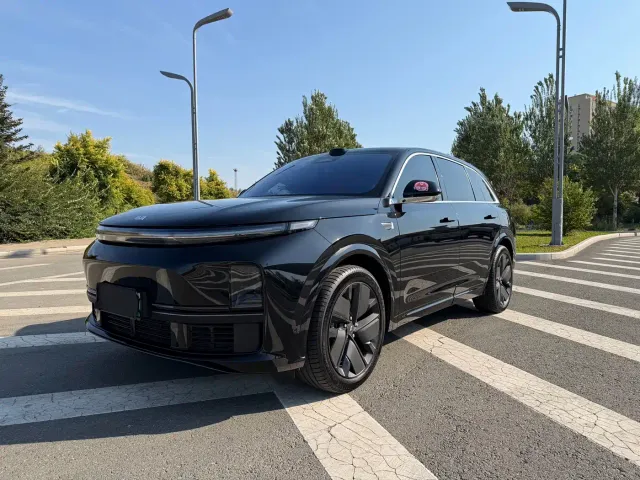 Фотография автомобиля — Li Auto L7