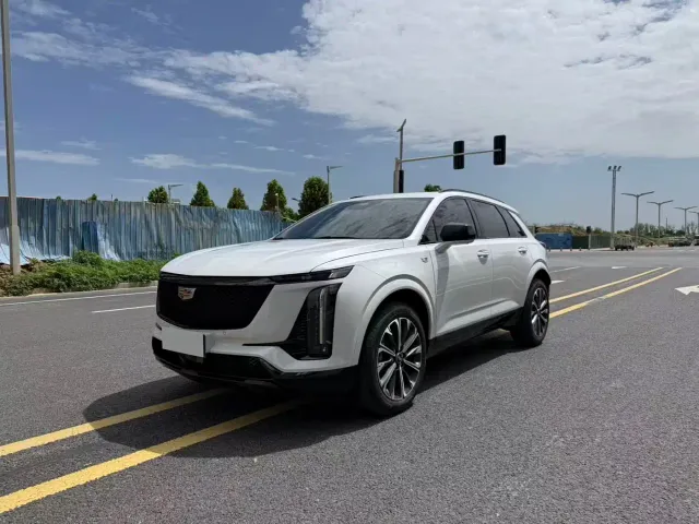 Cadillac XT5 — Фото автомобиля 3