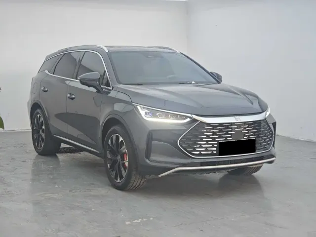 BYD Tang — Фото автомобиля 3