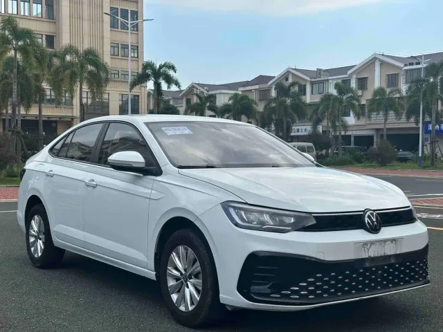 Volkswagen Lavida — Фото автомобиля 3