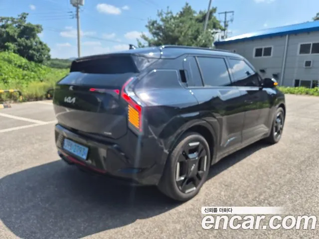 Kia EV3 — Фото автомобиля 2
