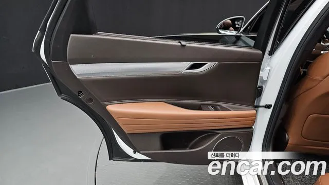 Genesis G80 RG3 — Фото автомобиля 14