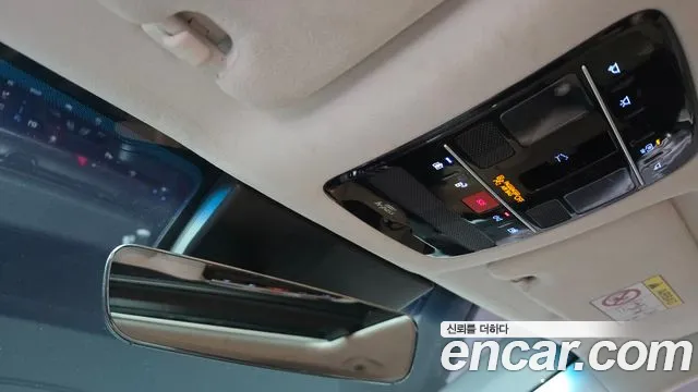 Hyundai Grandeur GN7 — Фото автомобиля 30