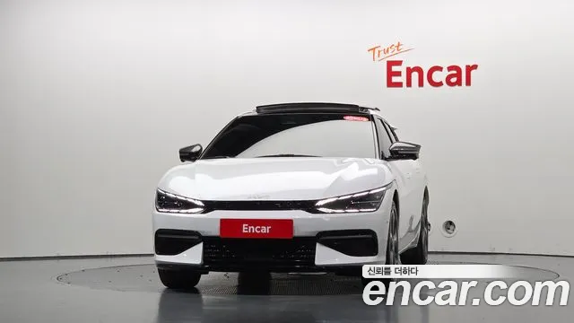 Kia EV6 — Фото автомобиля 3