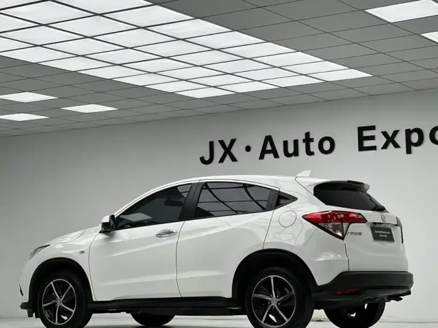 Honda Vezel — Фото автомобиля 11