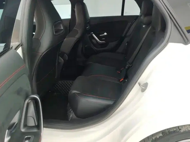 Mercedes-Benz CLA-Class — Фото автомобиля 11