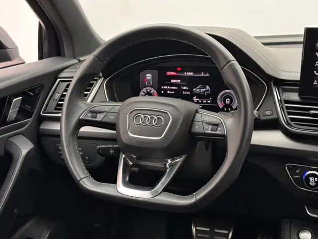 Audi Q5L — Фото автомобиля 12