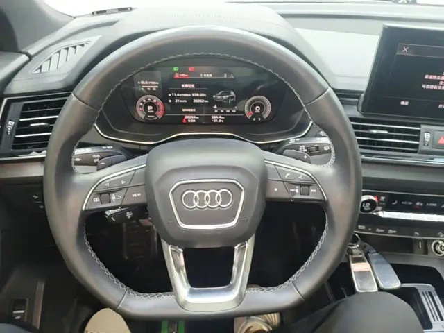Audi Q5L — Фото автомобиля 10