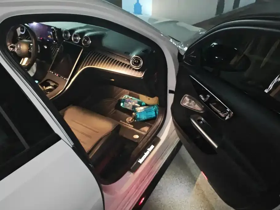 Mercedes-Benz Mercedes-Benz C-Class 2023 Facelift C 260 L Night Sport Edition — Фото автомобиля 8