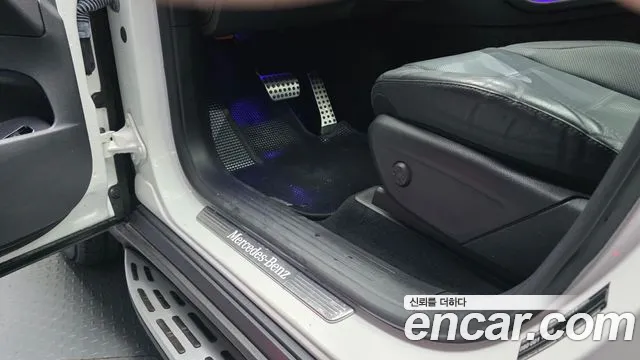 Mercedes-Benz GLE-Class — Фото автомобиля 25