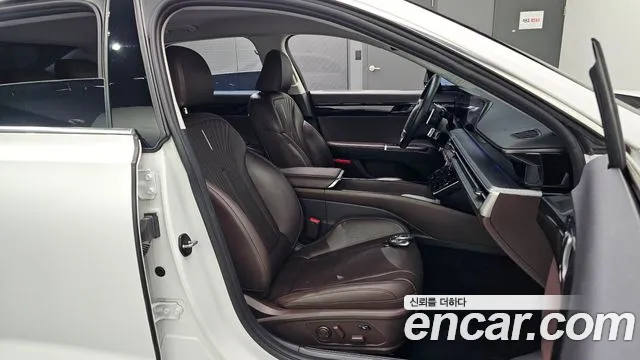 Hyundai Grandeur GN7 — Фото автомобиля 16