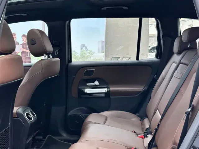 Mercedes-Benz EQB — Фото автомобиля 10
