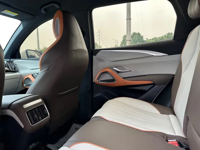 BYD Song Pro — Фото автомобиля 12