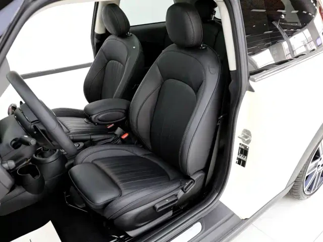 MINI Hatch — Фото автомобиля 7